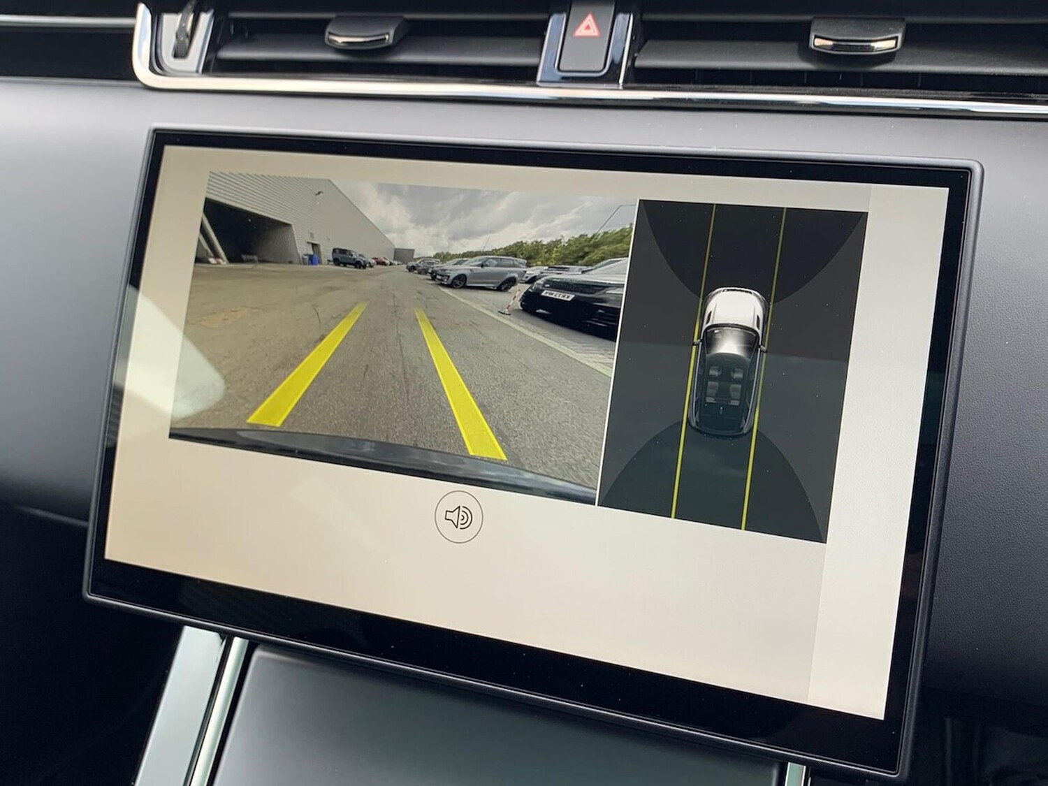 Used Land Rover Range Rover Evoque 2025 for sale - 78191760: Photo 14