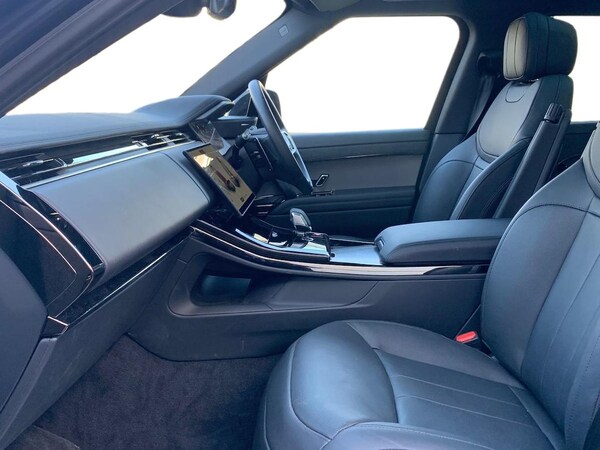 Used Land Rover Range Rover Sport 2025 for sale - 76257841: Photo 3