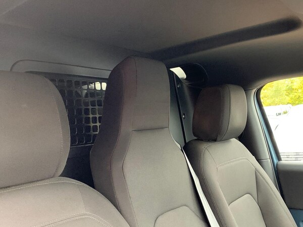 Used Land Rover Defender 2023 for sale - 76287209: Photo 21