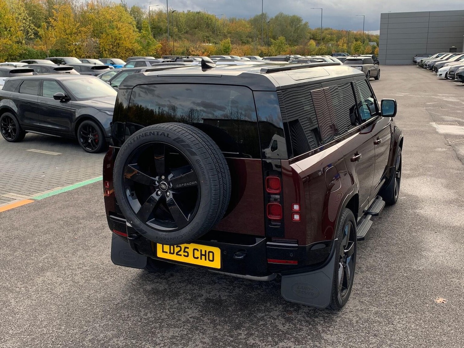 Used Land Rover Defender 2025 for sale - 76352465: Photo 34