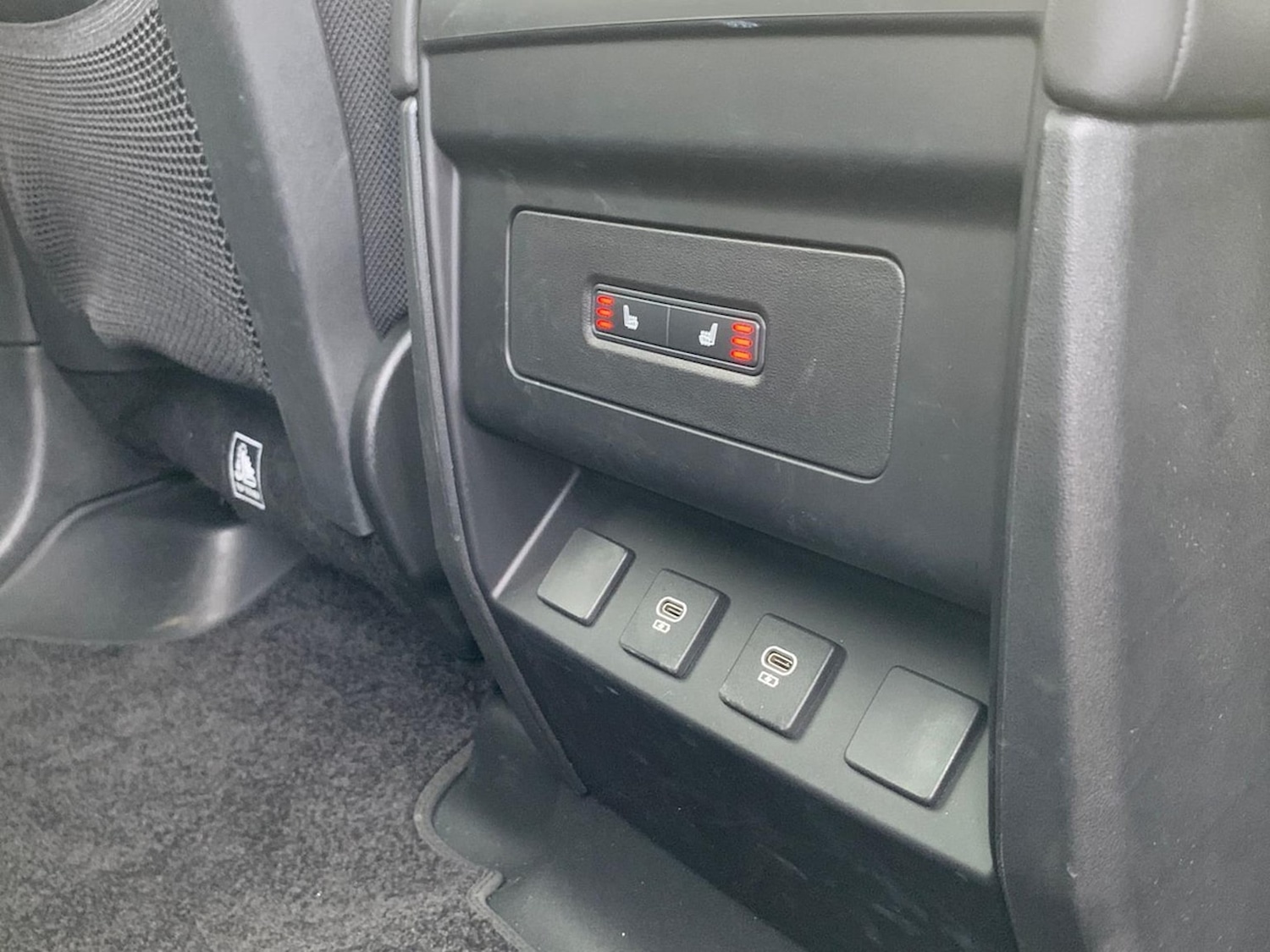 Used Land Rover Defender 2025 for sale - 76352465: Photo 35