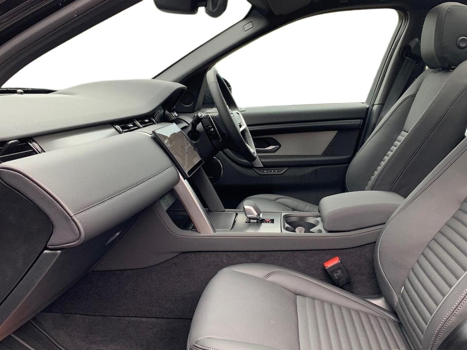 Used Land Rover Discovery Sport 2025 for sale - 77489391: Photo 3