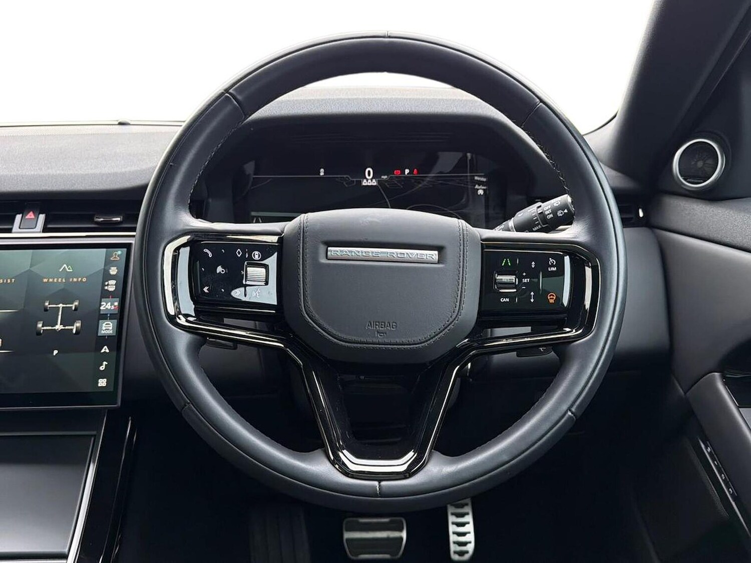 Used Land Rover Range Rover Evoque 2024 for sale - 76860080: Photo 15
