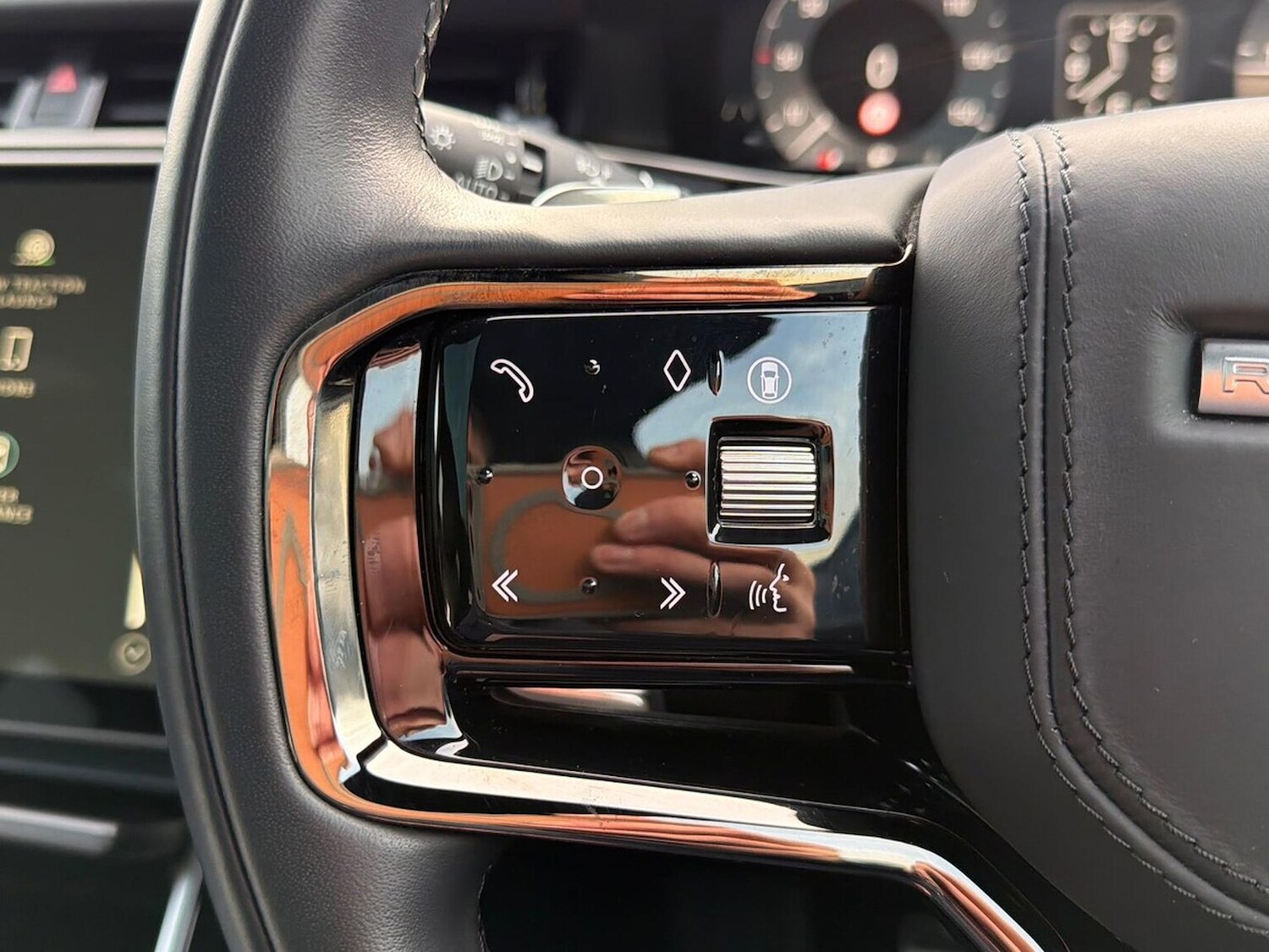 Used Land Rover Range Rover Evoque 2024 for sale - 76860080: Photo 31