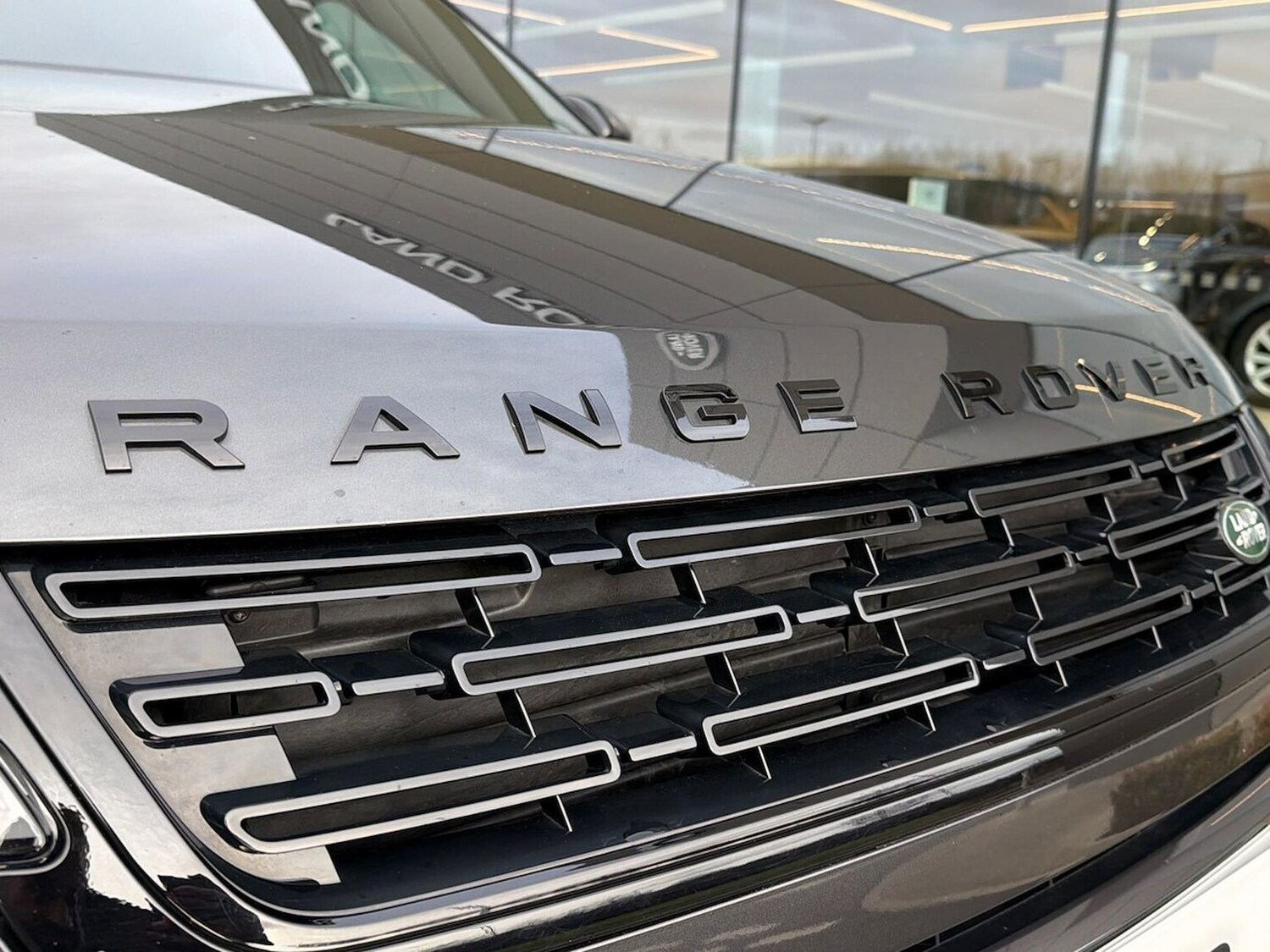 Used Land Rover Range Rover Evoque 2024 for sale - 76860080: Photo 33