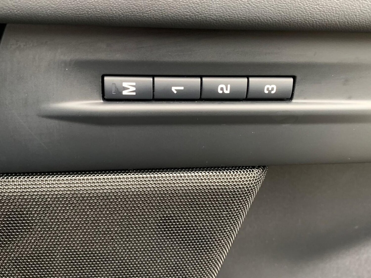 Used Land Rover Range Rover Evoque 2023 for sale - 76566560: Photo 38