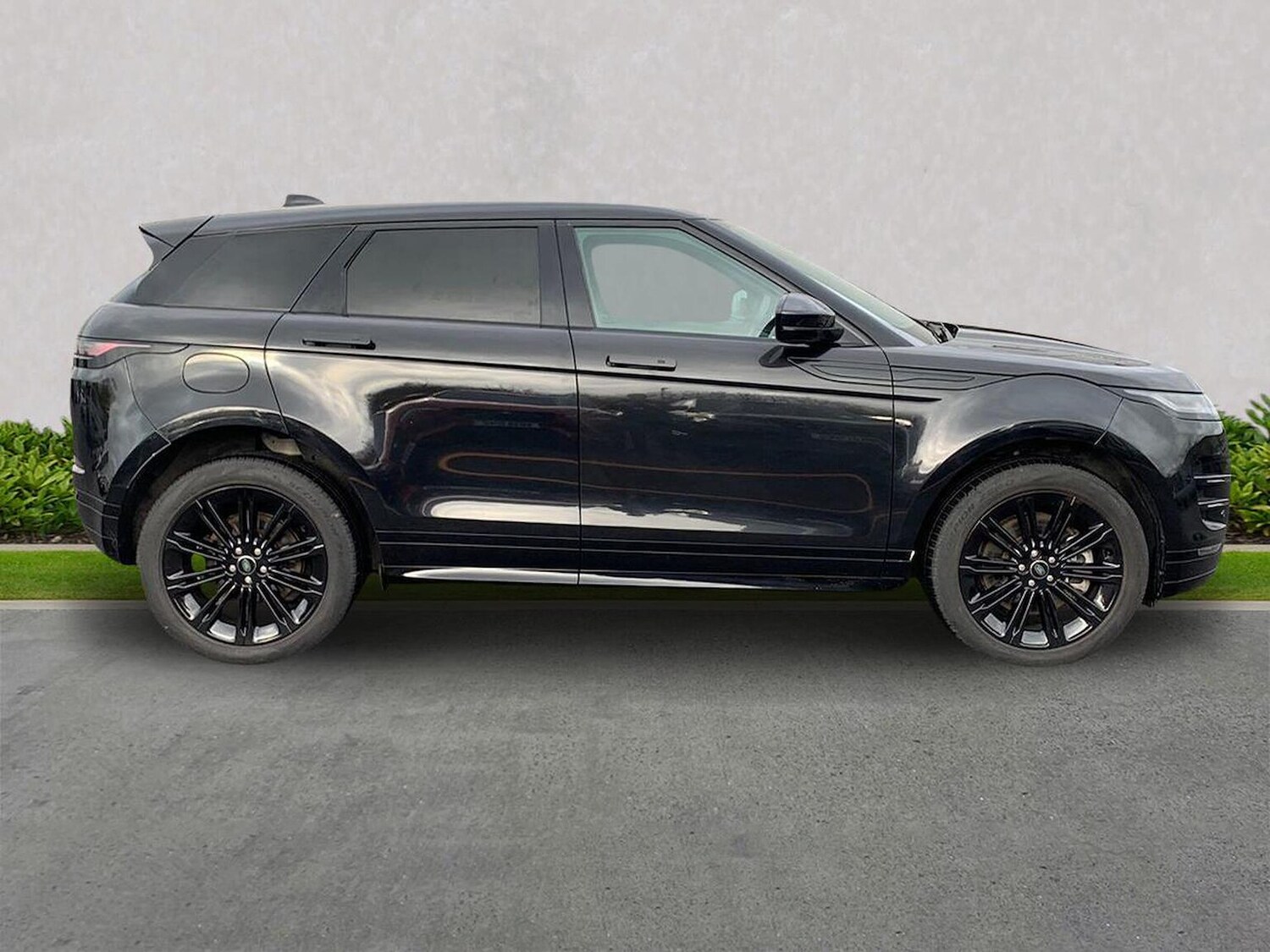 Used Land Rover Range Rover Evoque 2023 for sale - 76566560: Photo 5