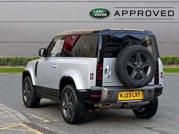 Used Land Rover Defender 2023 for sale - 76252626: Photo 2