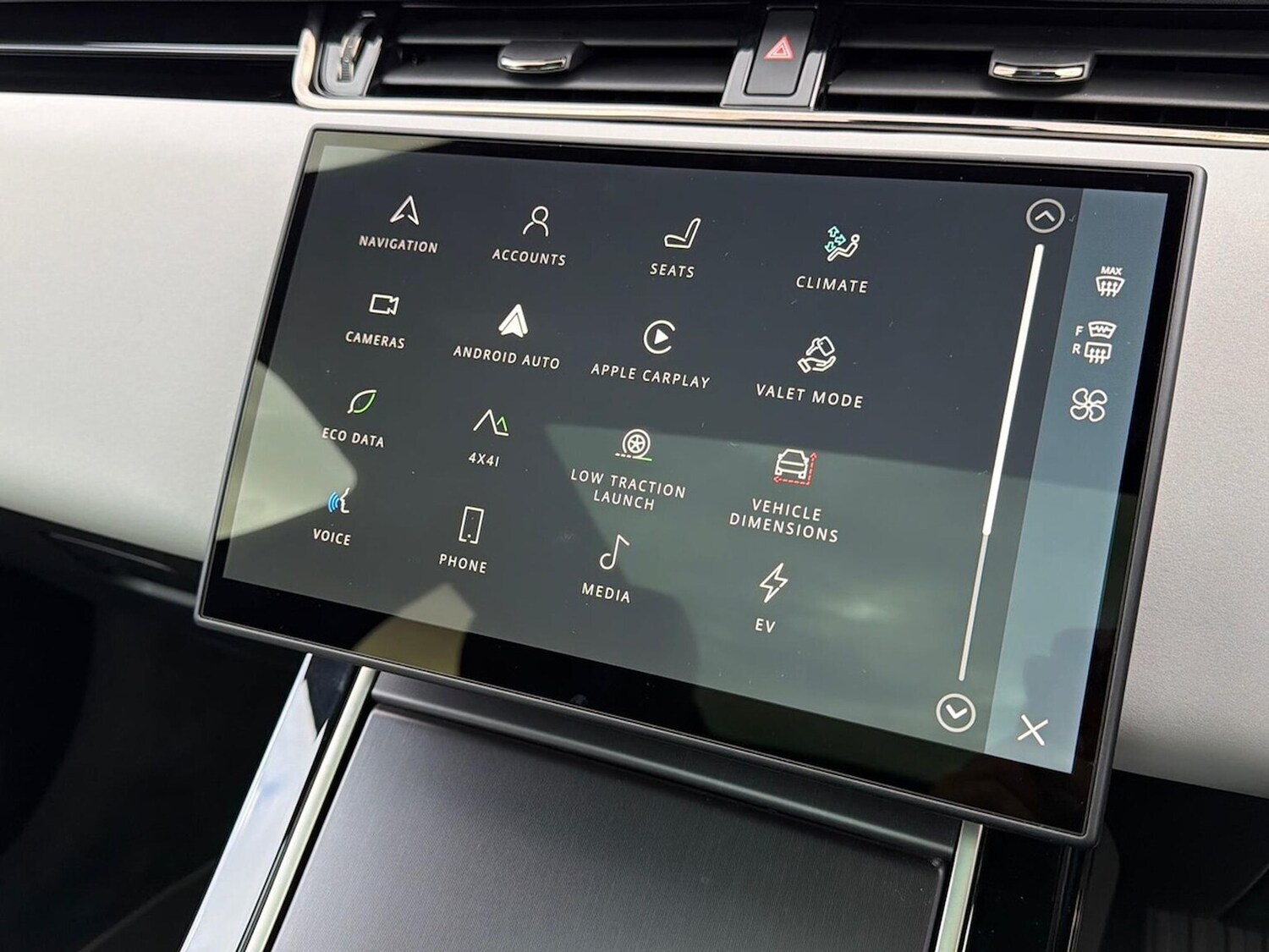 Used Land Rover Range Rover Evoque 2025 for sale - 78191762: Photo 31