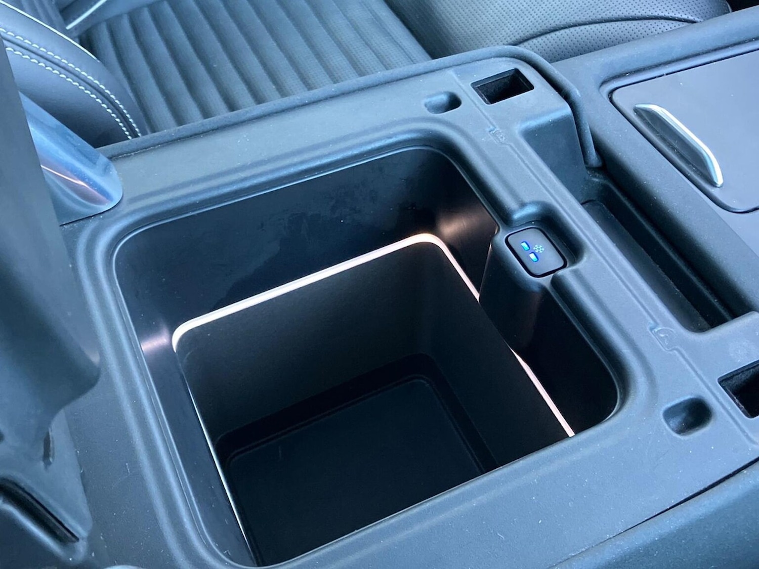 Used Land Rover Discovery 2022 for sale - 76430814: Photo 36