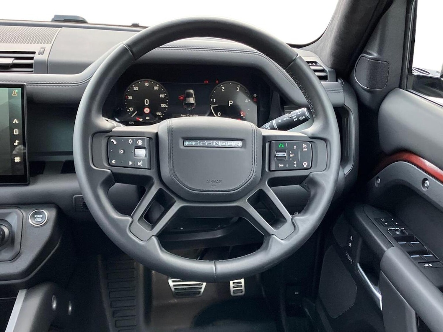 Used Land Rover Defender 2025 for sale - 76963571: Photo 15