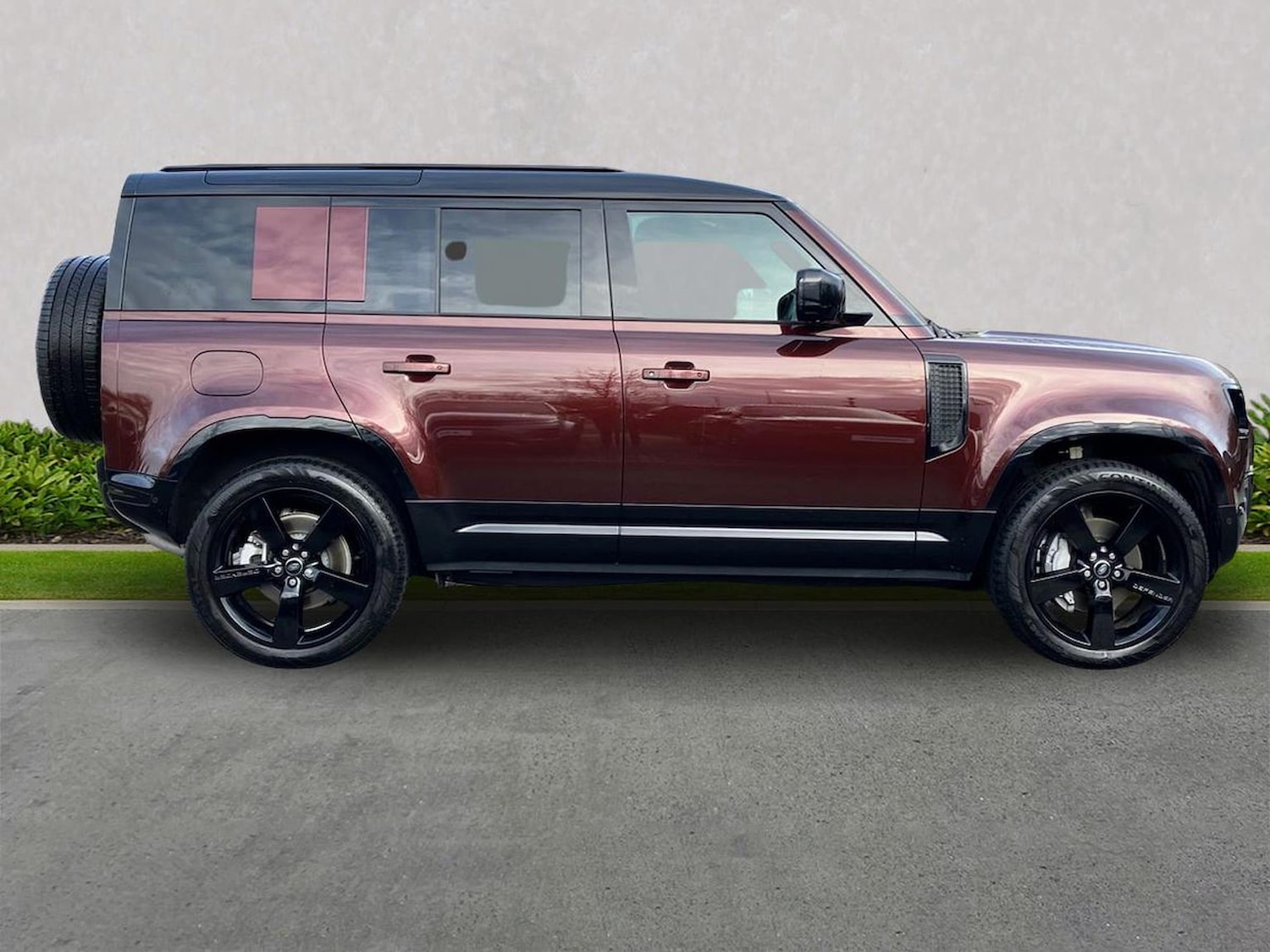 Used Land Rover Defender 2025 for sale - 76963571: Photo 5