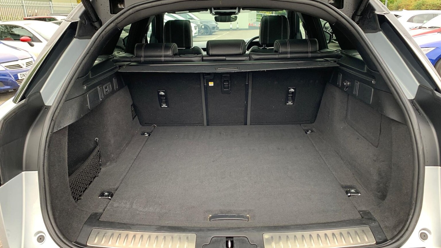 Used Land Rover Range Rover Velar 2021 for sale - 76402388: Photo 10