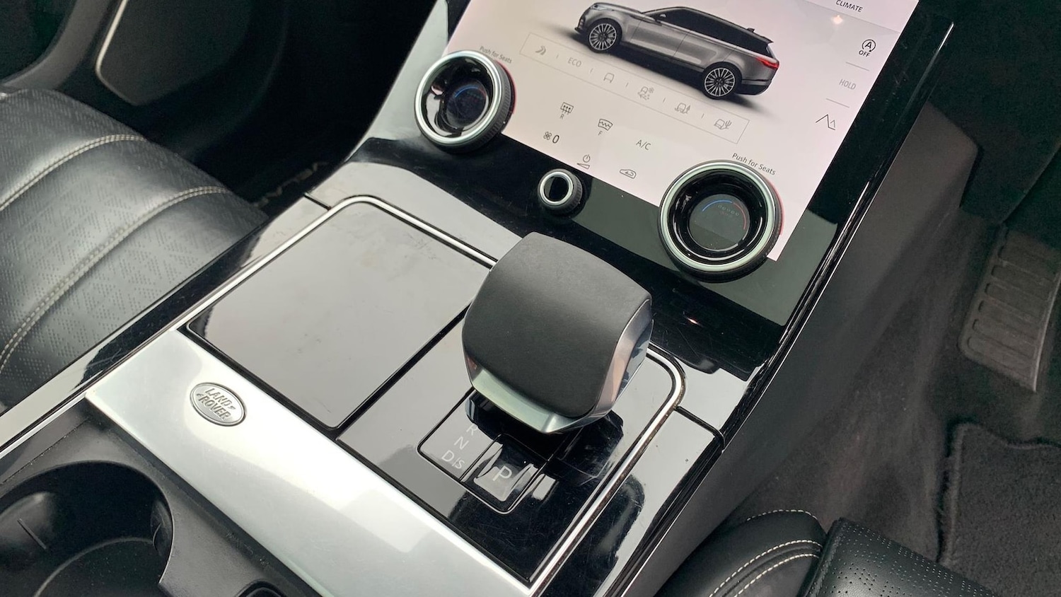 Used Land Rover Range Rover Velar 2021 for sale - 76402388: Photo 13