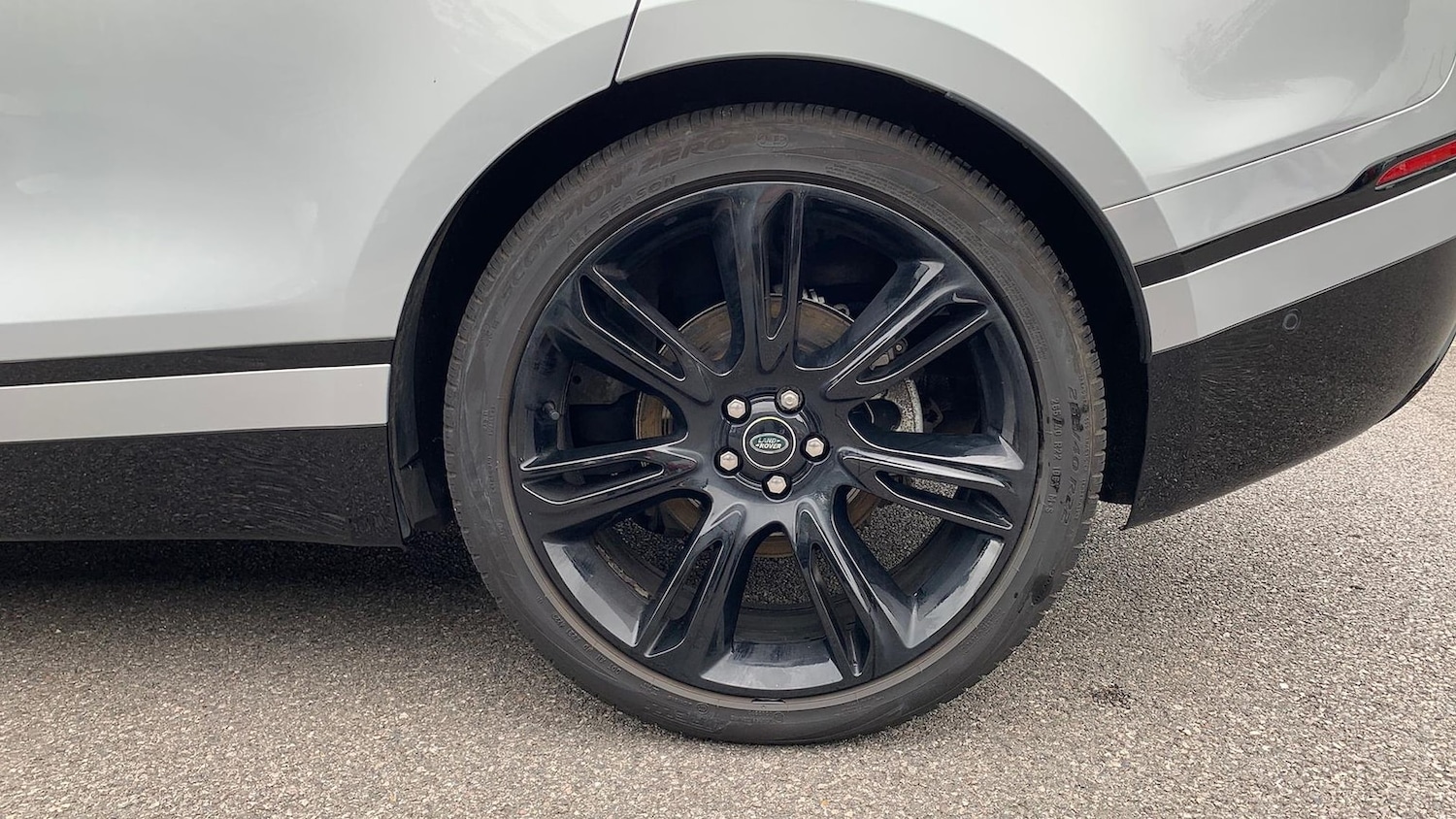 Used Land Rover Range Rover Velar 2021 for sale - 76402388: Photo 8