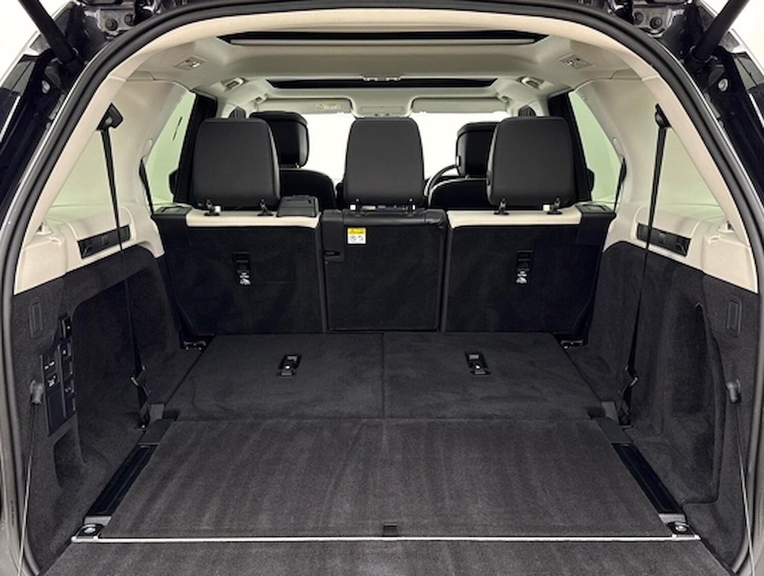 Used Land Rover Discovery 2024 for sale - 78144515: Photo 12