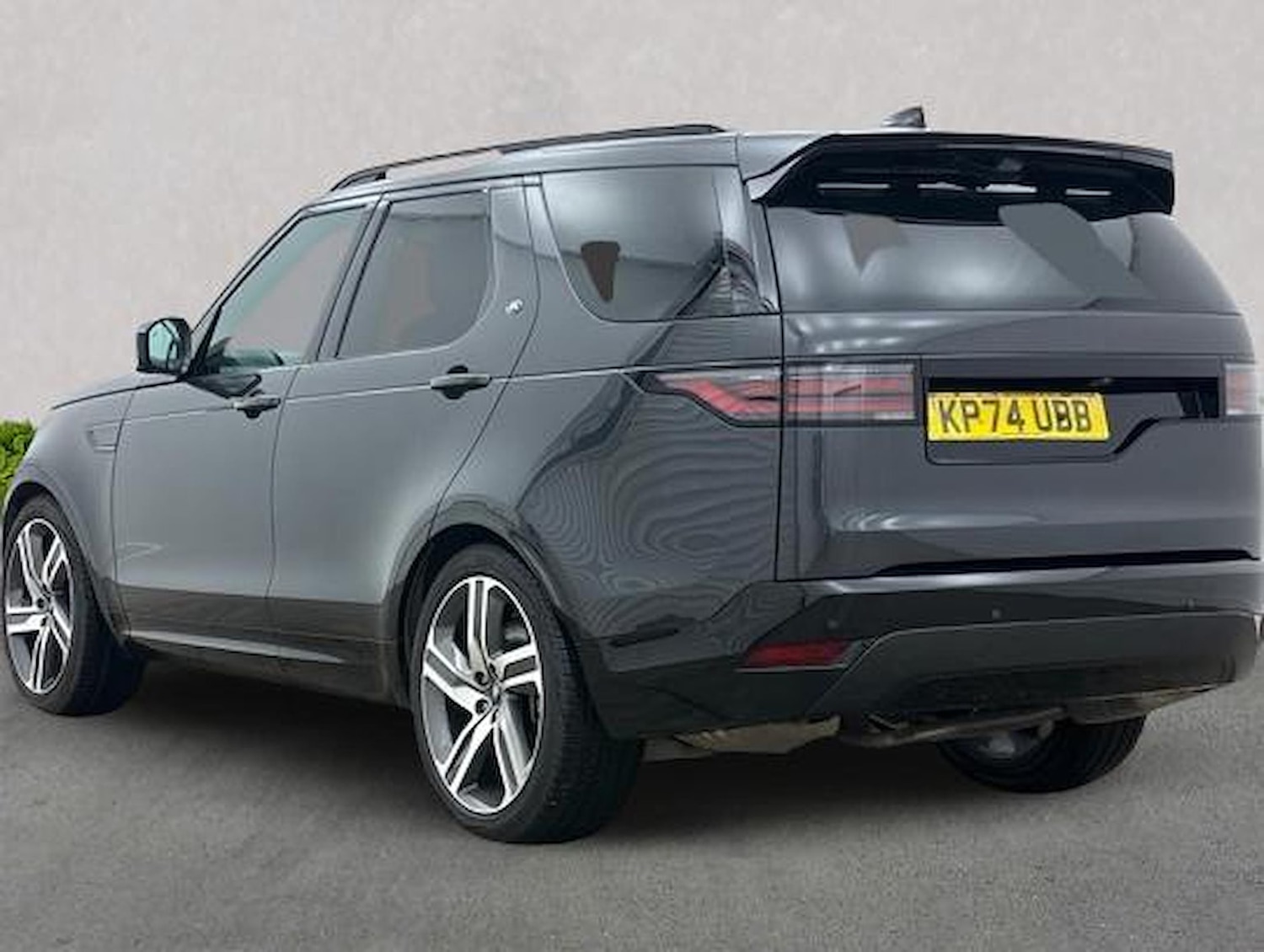 Used Land Rover Discovery 2024 for sale - 78144515: Photo 2