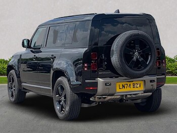 Used Land Rover Defender 2025 for sale - 75469952: Photo