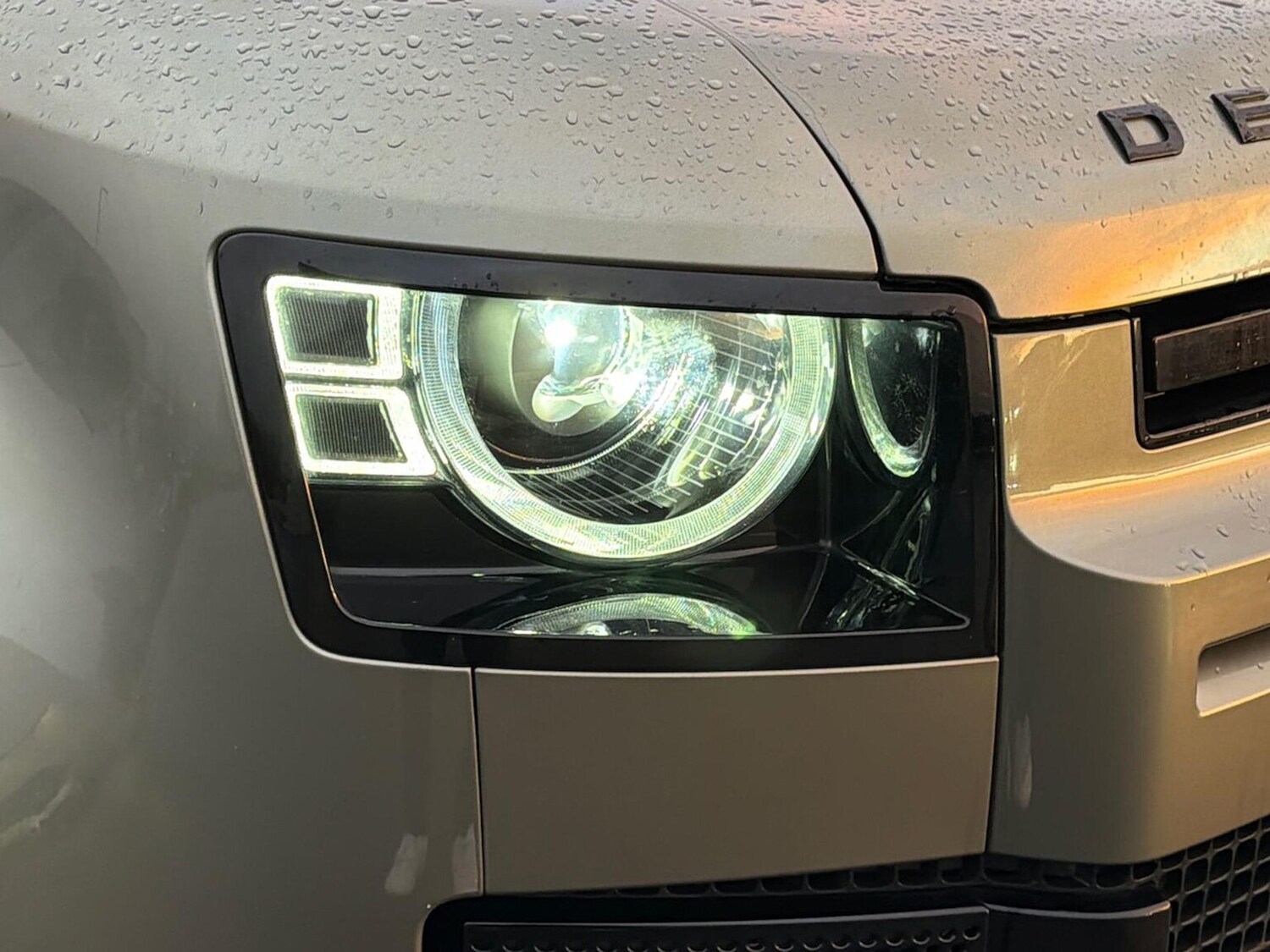 Used Land Rover Defender 2021 for sale - 76821749: Photo 17