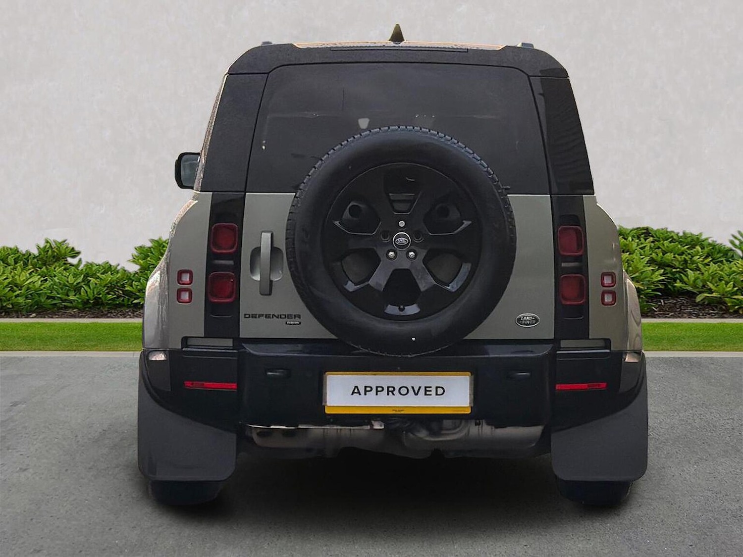 Used Land Rover Defender 2021 for sale - 76821749: Photo 6