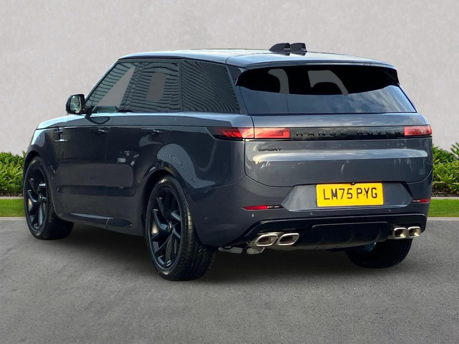 Used Land Rover Range Rover Sport 2025 for sale - 76471079: Photo 2