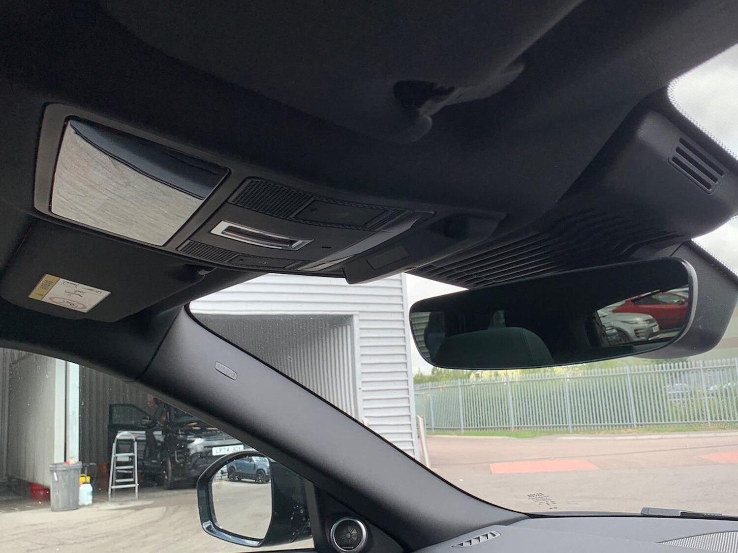 Used Land Rover Range Rover Evoque 2025 for sale - 77489428: Photo 23