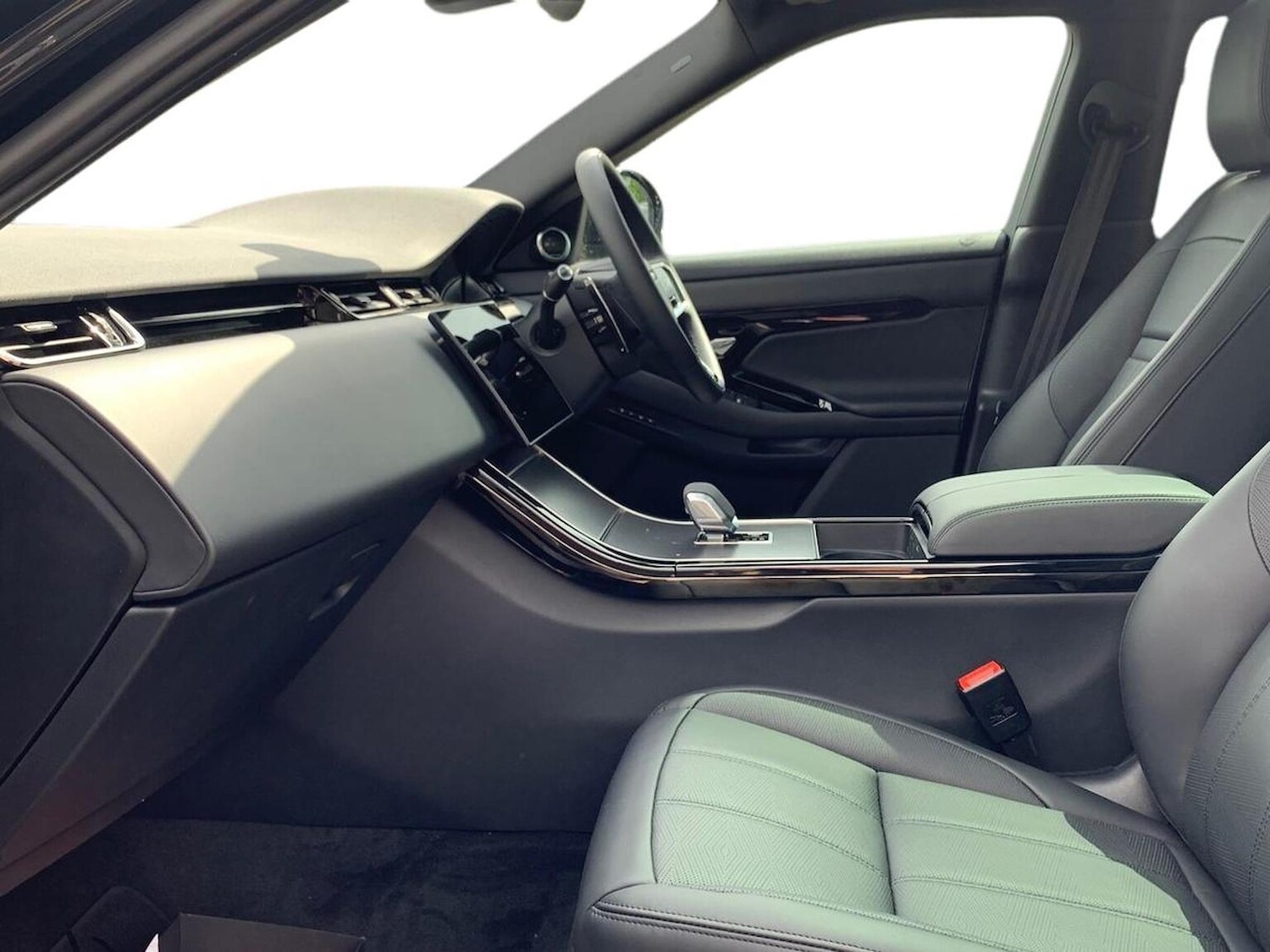 Used Land Rover Range Rover Evoque 2025 for sale - 77489428: Photo 3