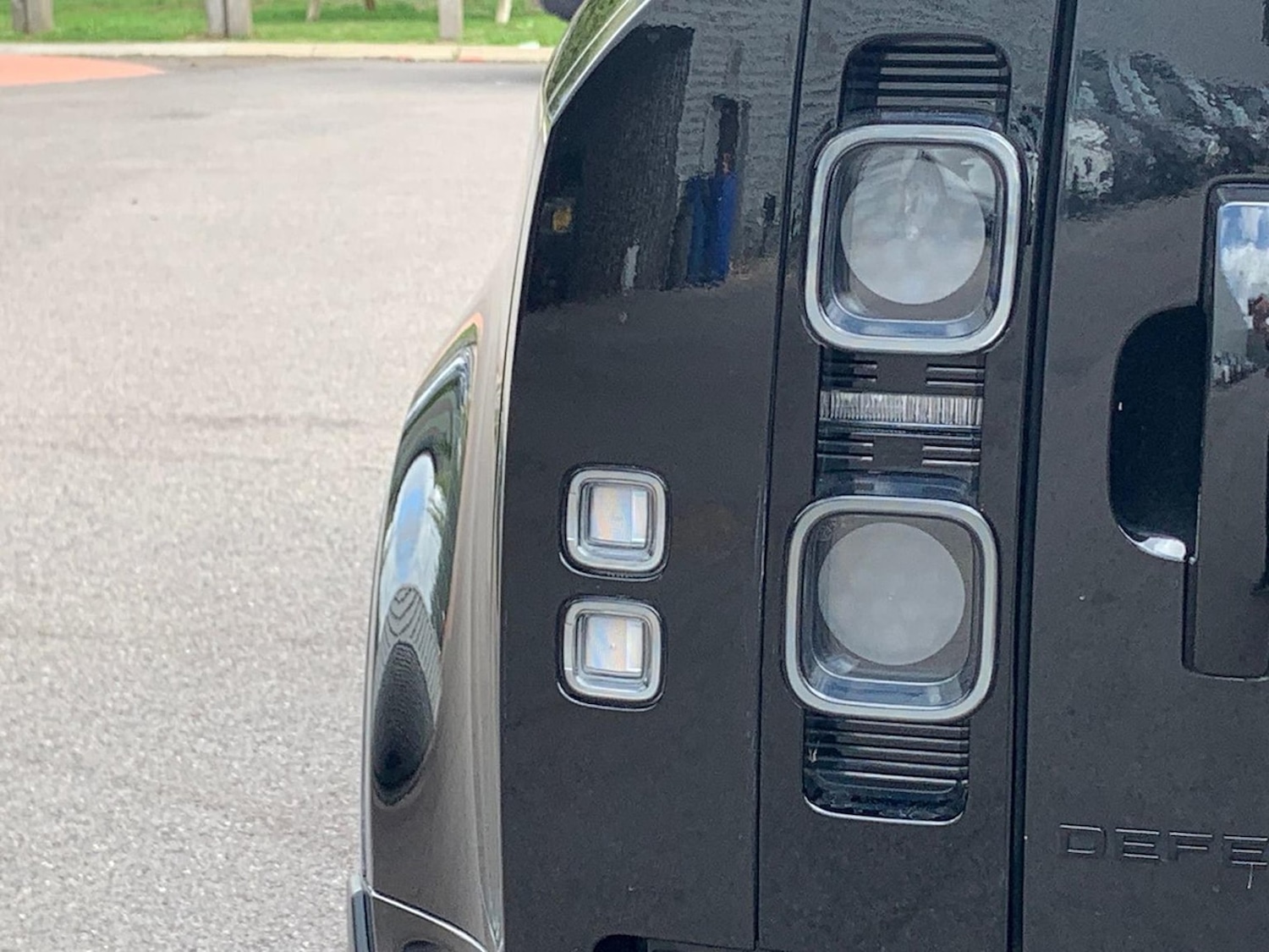 Used Land Rover Defender 2024 for sale - 76518607: Photo 26