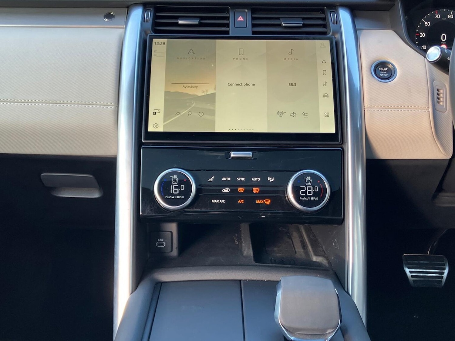 Used Land Rover Discovery 2024 for sale - 76951190: Photo 14