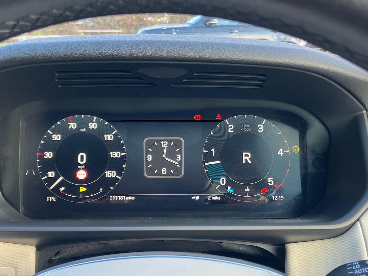 Used Land Rover Discovery 2024 for sale - 76951190: Photo 16