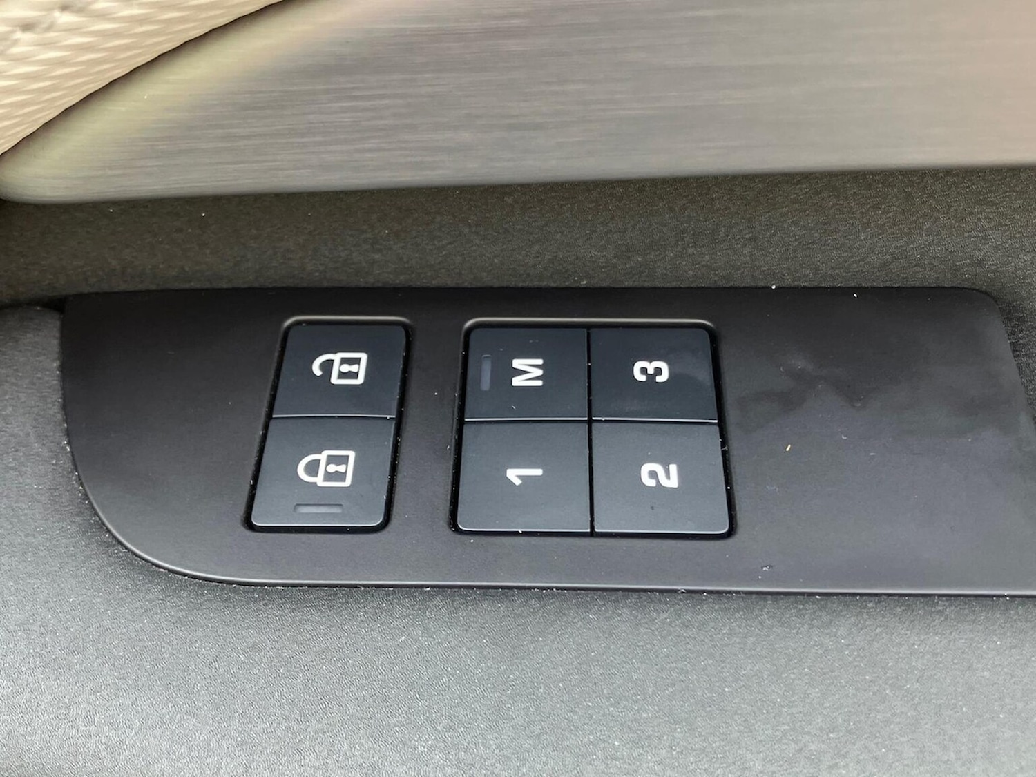 Used Land Rover Discovery 2024 for sale - 76951190: Photo 25