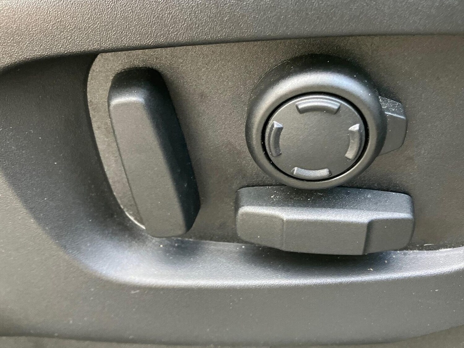 Used Land Rover Discovery 2024 for sale - 76951190: Photo 31