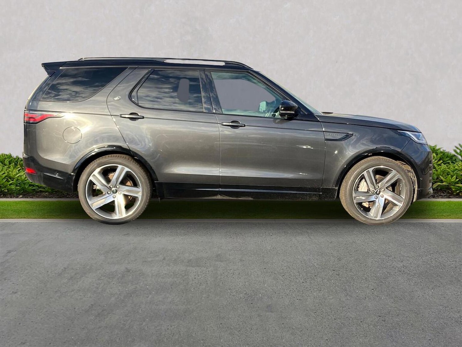 Used Land Rover Discovery 2024 for sale - 76951190: Photo 5