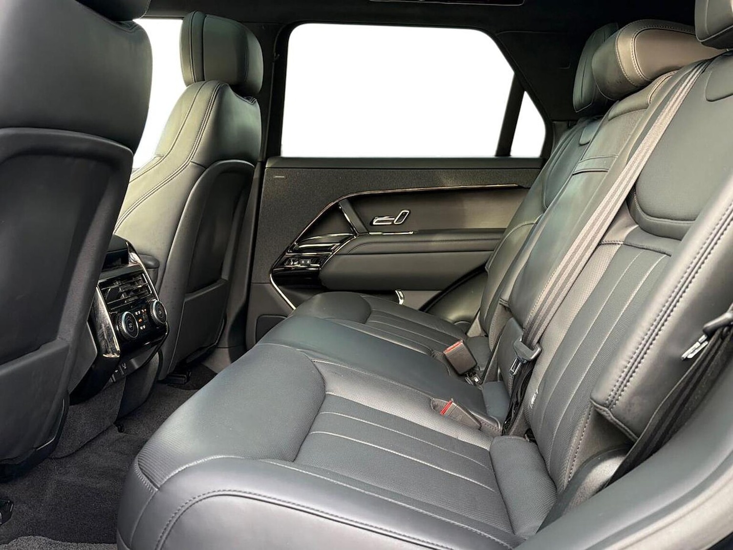 Used Land Rover Range Rover Sport 2023 for sale - 76837187: Photo 4