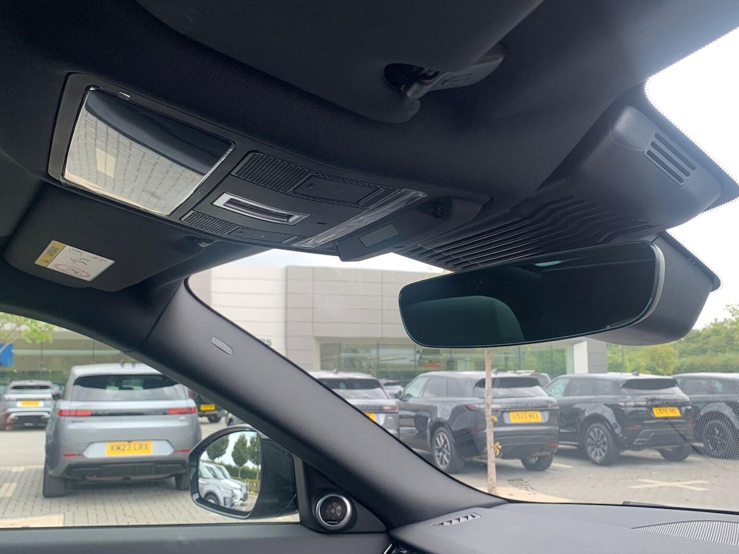 Used Land Rover Range Rover Evoque 2025 for sale - 76181392: Photo 23