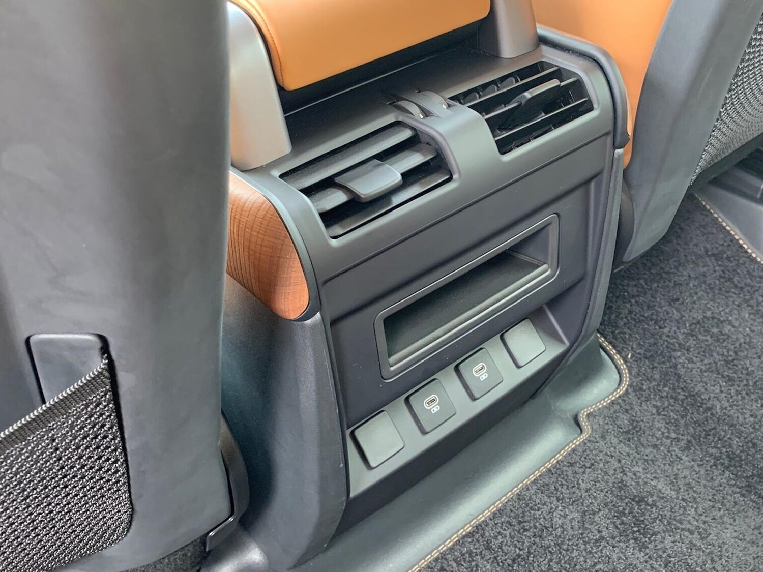 Used Land Rover Defender 2024 for sale - 77489446: Photo 18