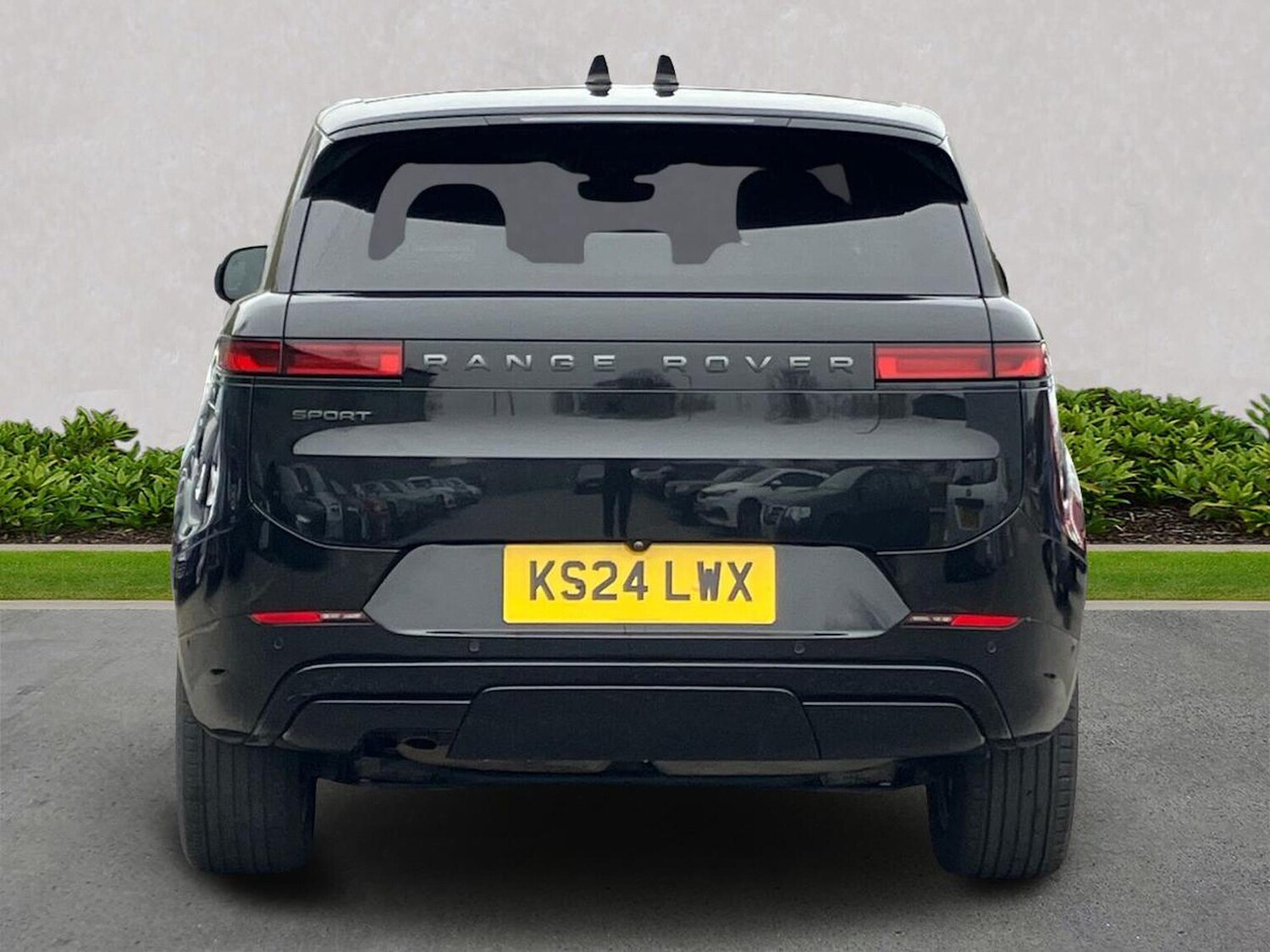 Used Land Rover Range Rover Sport 2024 for sale - 78106300: Photo 8