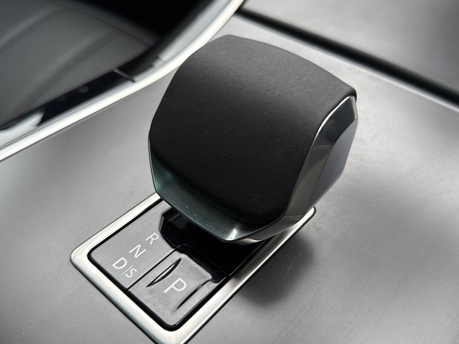 Used Land Rover Range Rover Evoque 2024 for sale - 76682563: Photo 13