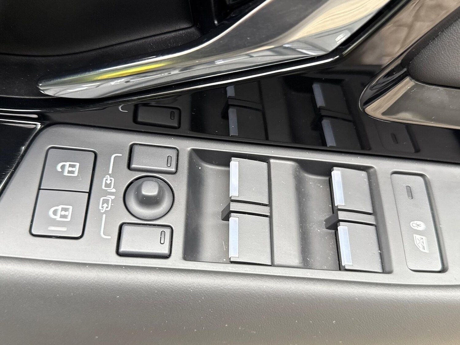 Used Land Rover Range Rover Evoque 2024 for sale - 76682563: Photo 25