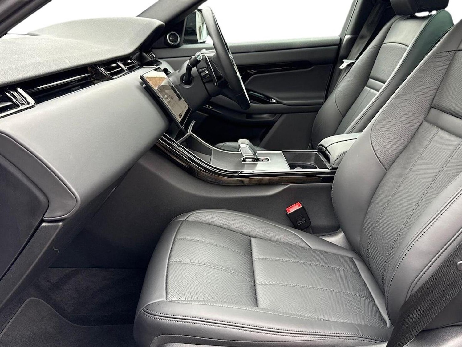 Used Land Rover Range Rover Evoque 2024 for sale - 76682563: Photo 3