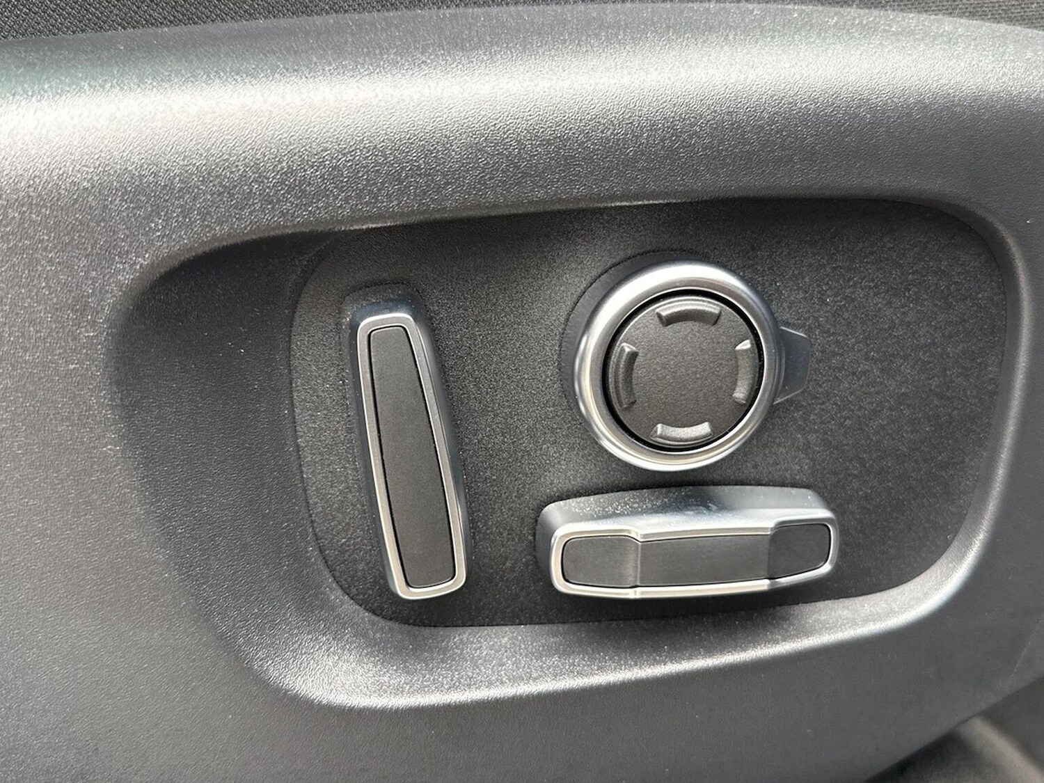 Used Land Rover Range Rover Evoque 2024 for sale - 76682563: Photo 34