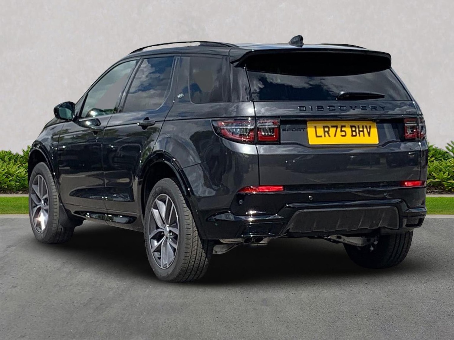 Used Land Rover Discovery Sport 2025 for sale - 78191790: Photo 2