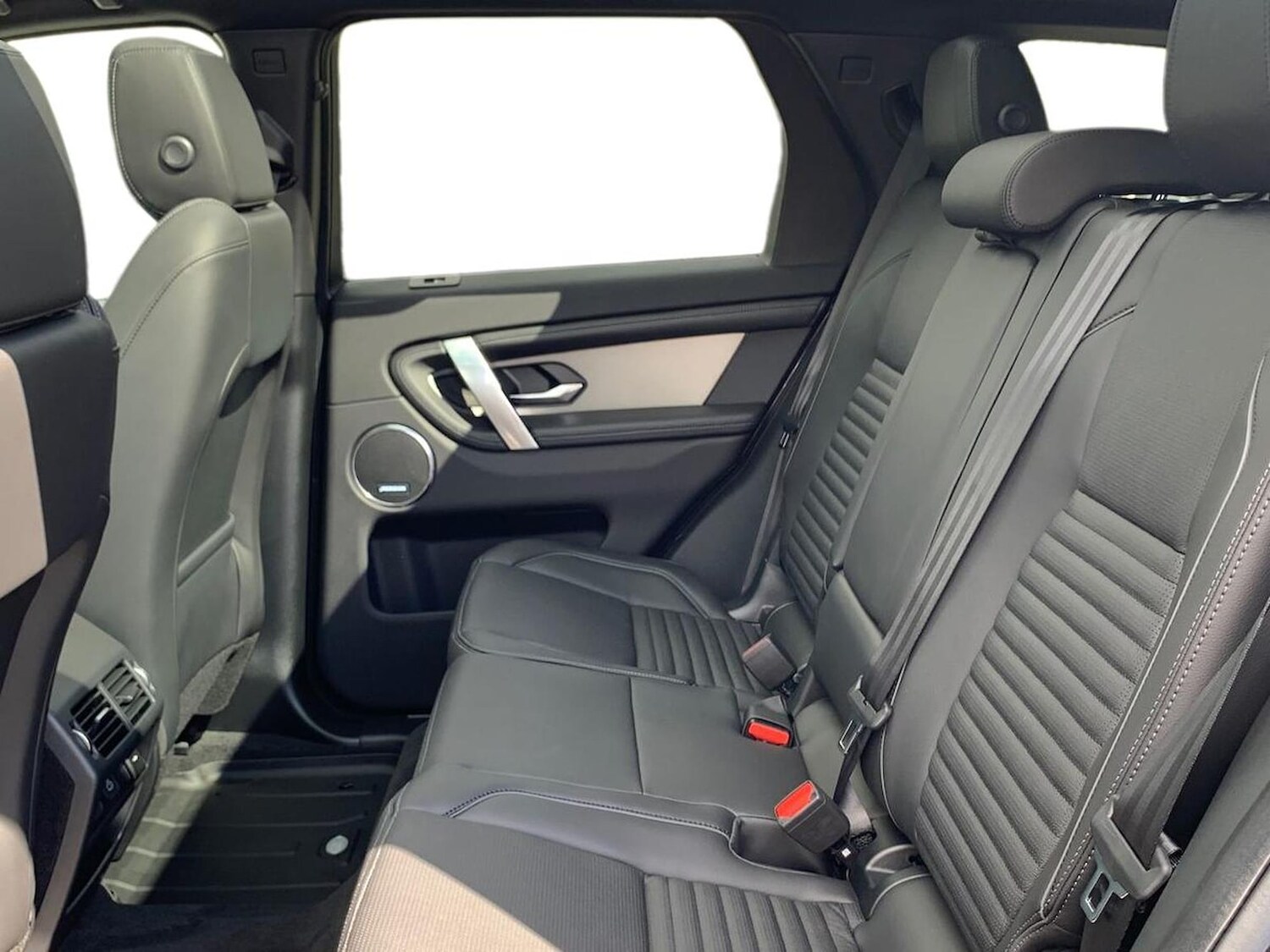 Used Land Rover Discovery Sport 2025 for sale - 78191790: Photo 6