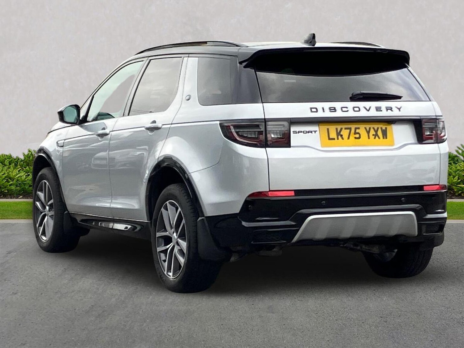 Used Land Rover Discovery Sport 2025 for sale - 77872132: Photo 2