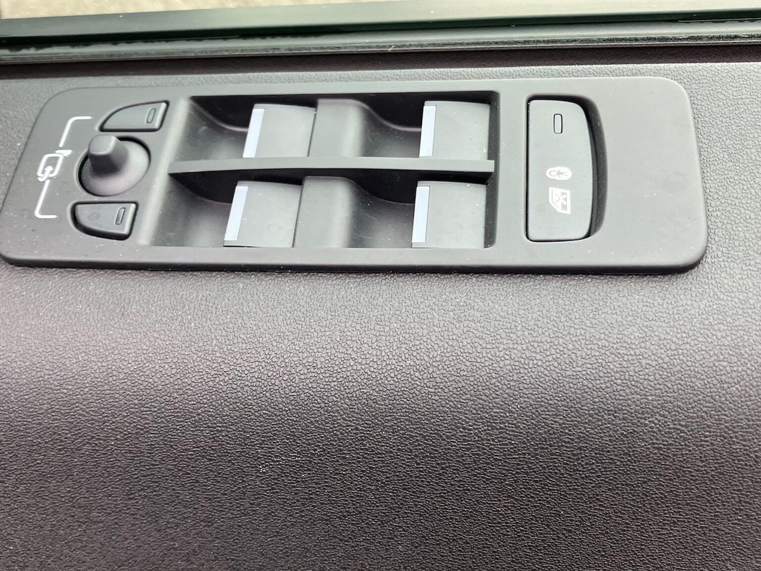 Used Land Rover Discovery Sport 2025 for sale - 77872132: Photo 25