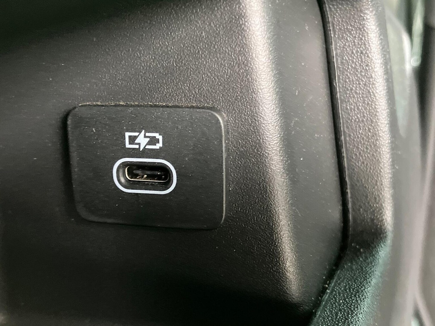 Used Land Rover Discovery Sport 2025 for sale - 77872132: Photo 32