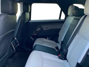 Used Land Rover Range Rover Sport 2023 for sale - 76182482: Photo 4