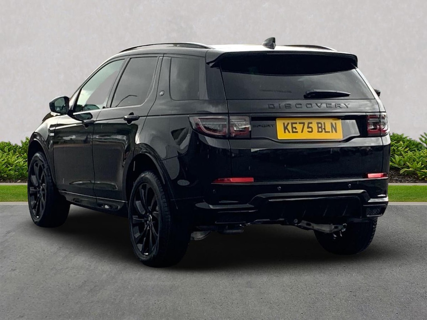 Used Land Rover Discovery Sport 2025 for sale - 78191805: Photo 2