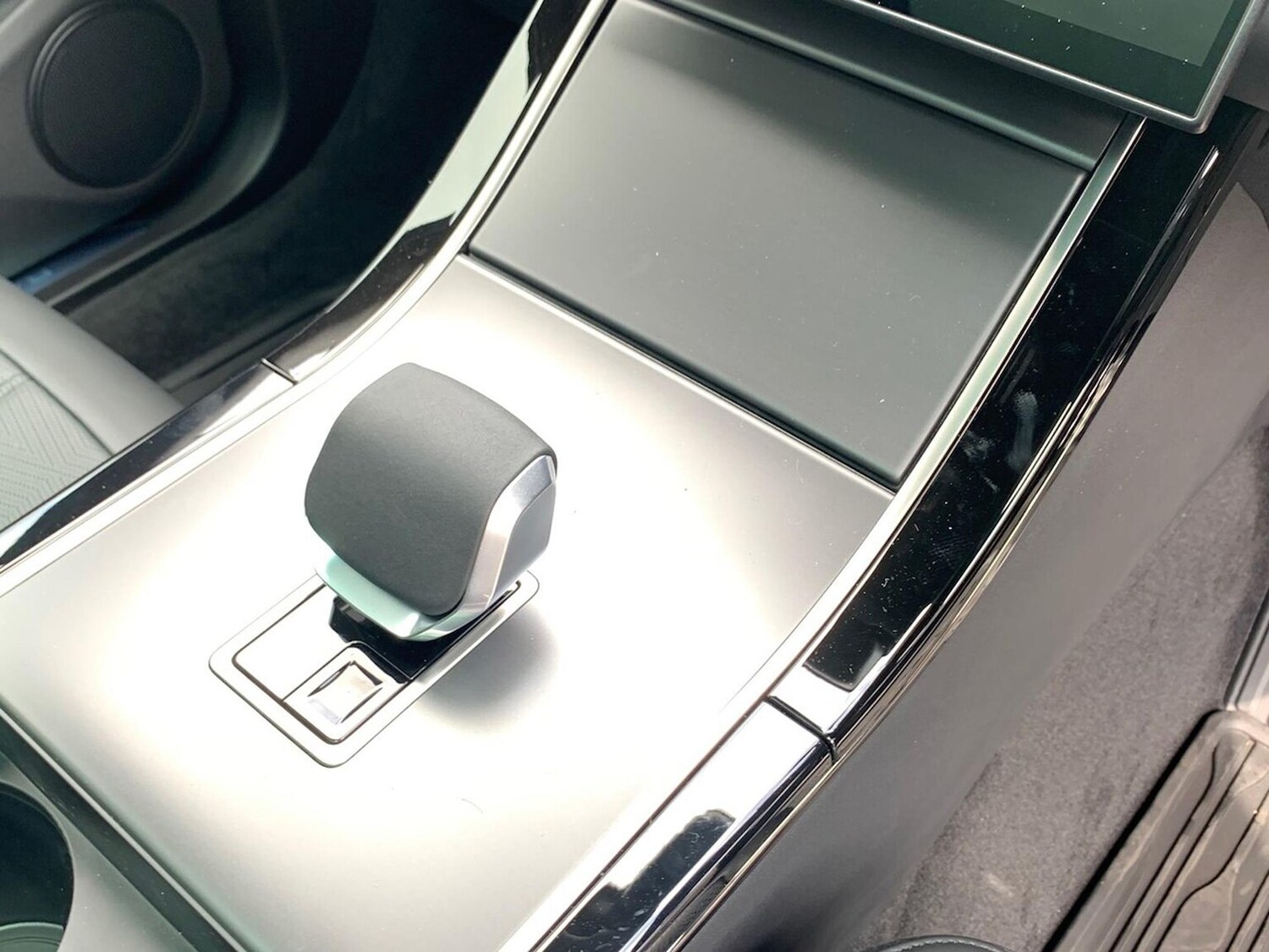 Used Land Rover Range Rover Evoque 2025 for sale - 77489418: Photo 13