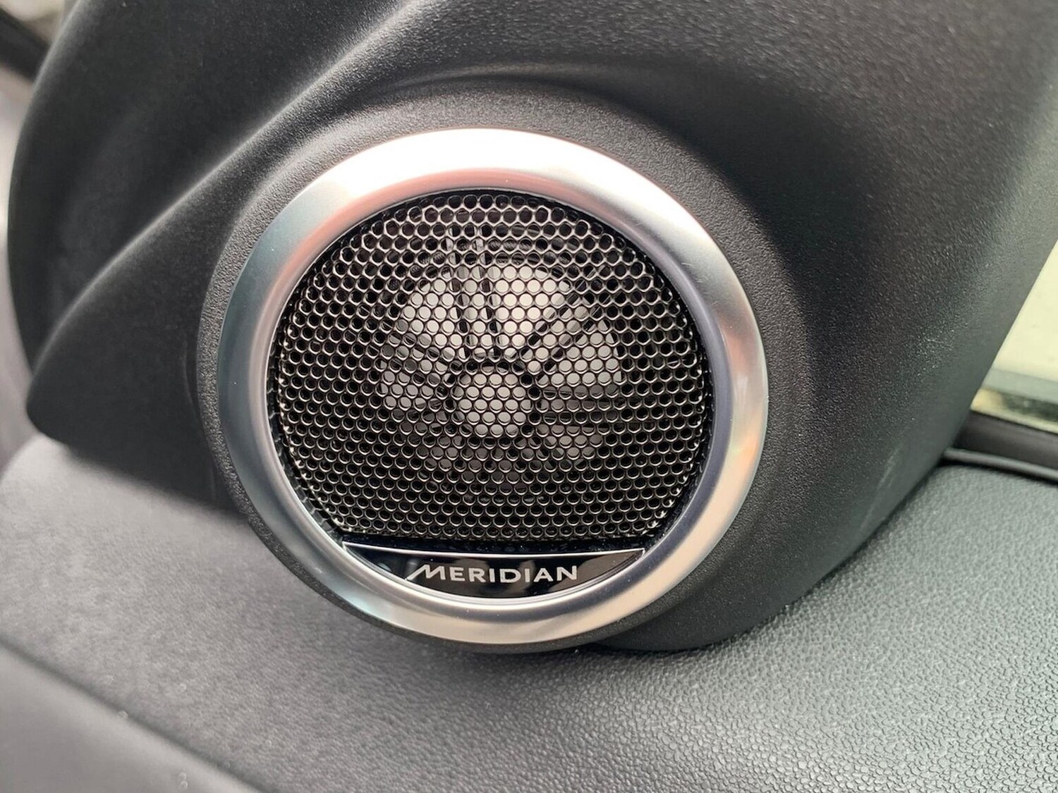 Used Land Rover Range Rover Evoque 2025 for sale - 77984000: Photo 24